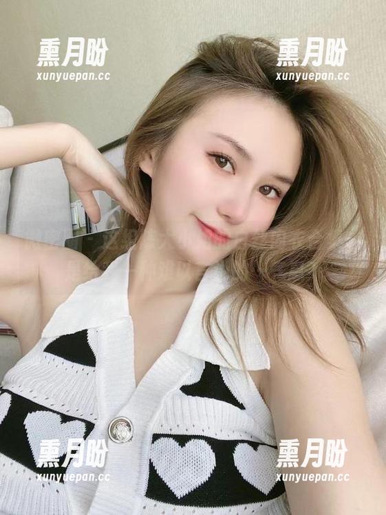 微密圈 - 这组陈大小姐的白丝内衣合集，是给我一种难以言说的…气息？