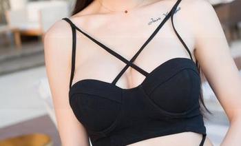 魅妍社 – Angela小热巴高清写真：美脚不止于光鲜，还有故事呢？
