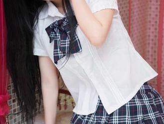 魅妍社 – 原图见证，刘奕宁Lynn的眼镜，时而淑女，时而俏皮……哎呀。