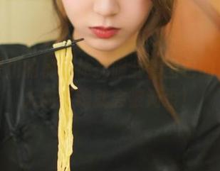 不买黑川的桐乃体操服全套图包的话，今天的灵魂就会被淹没！